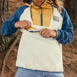 Alexander Recycled Polar Hooded Fleece - Egret