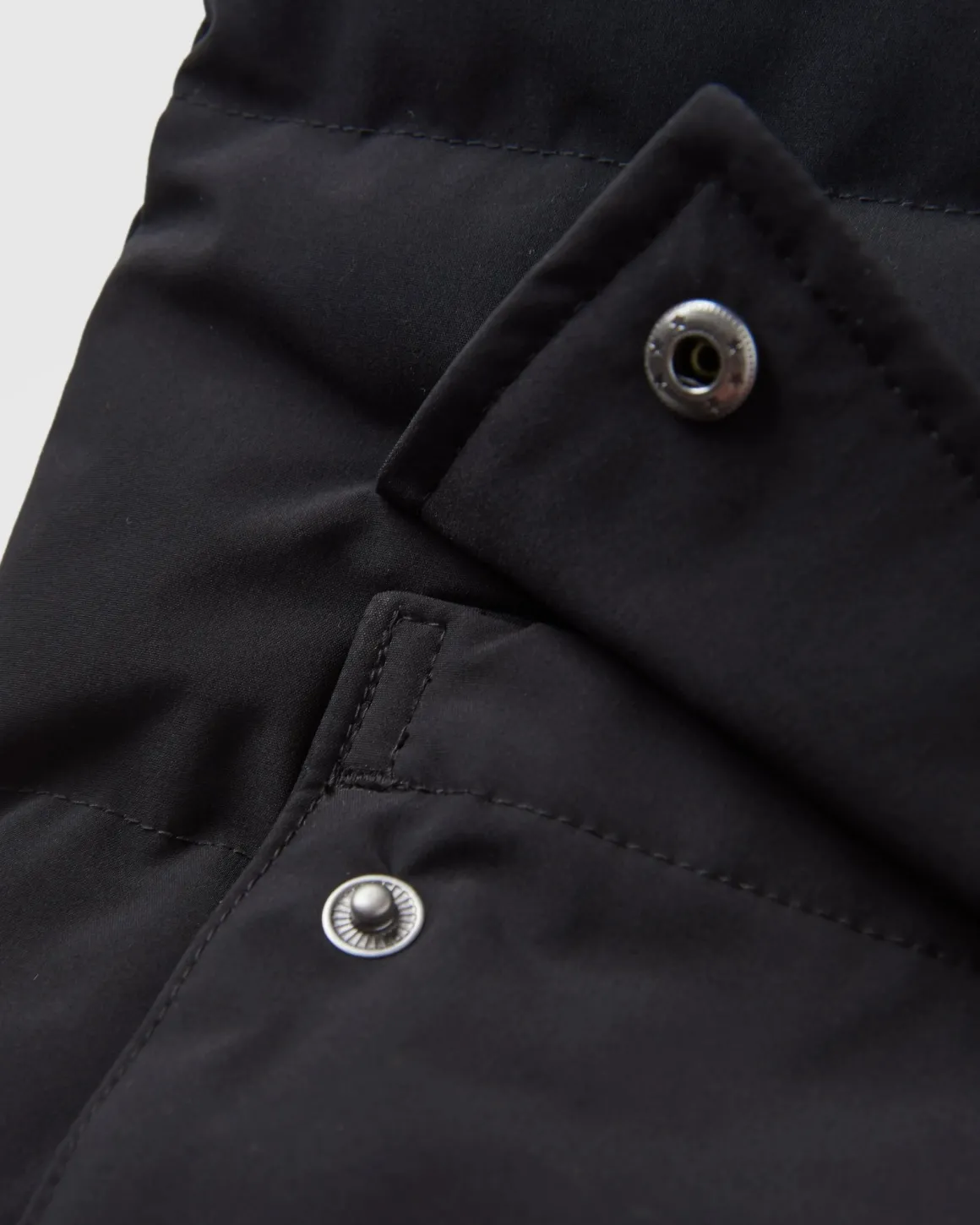 Baltic Recycled Insulated Vest - Black/Khaki