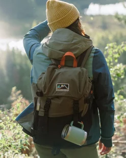 Boondocker Recycled 26L Backpack - Black/Khaki Green