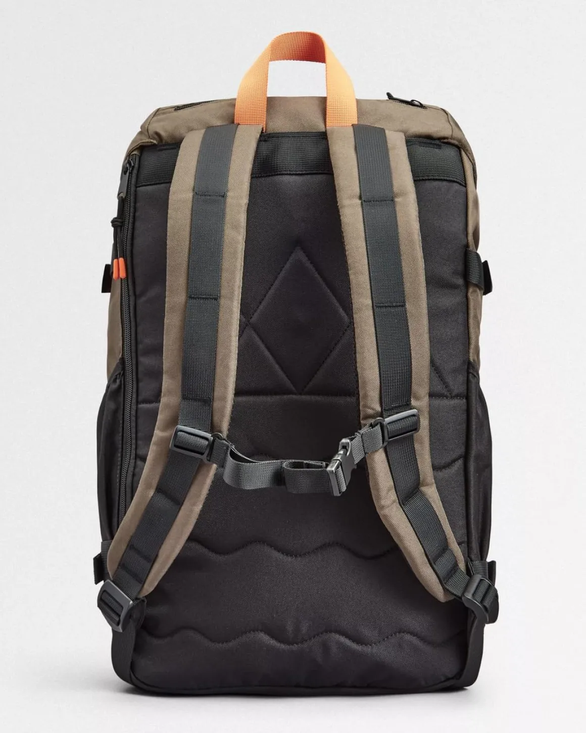 Boondocker Recycled 26L Backpack - Black/Khaki Green