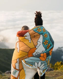 Cabin Recycled Sherpa Blanket - Seasonal Graphic/ Birch