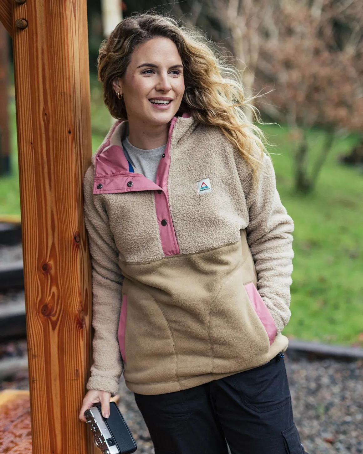Calla Hooded Recycled Polar-Lined Fleece - Feather/Biscuit
