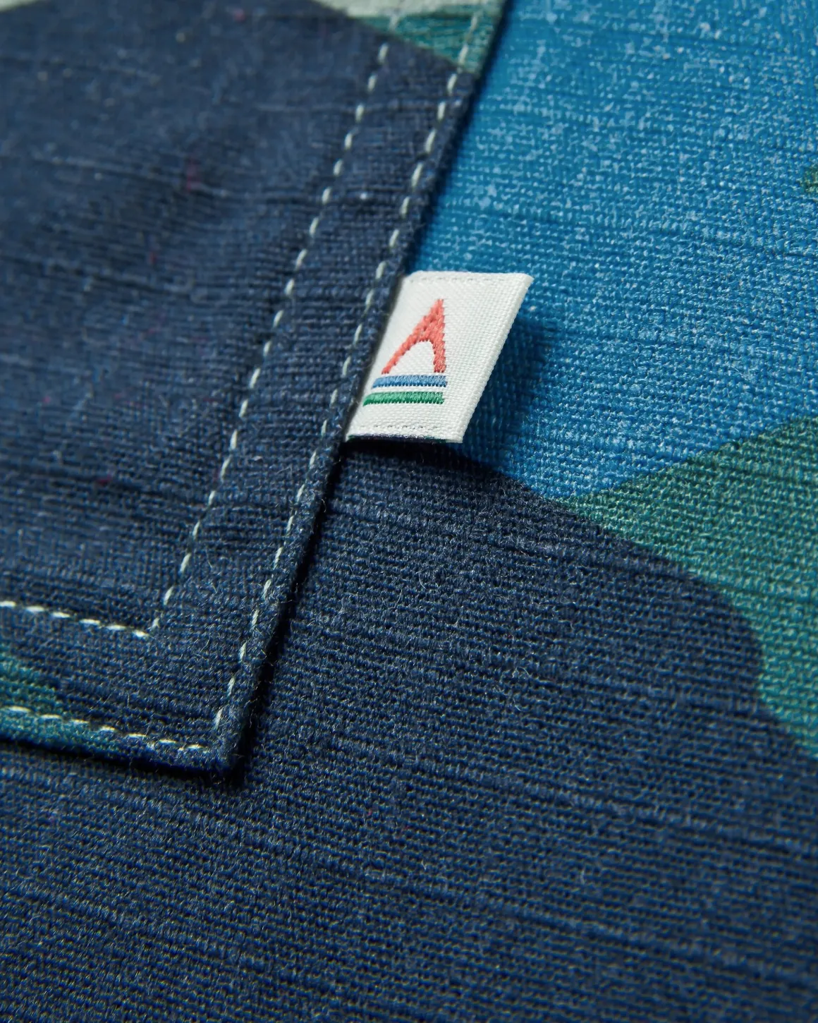 Coral Organic Cotton Long Sleeve Shirt - Alpine Camo Rain Forest