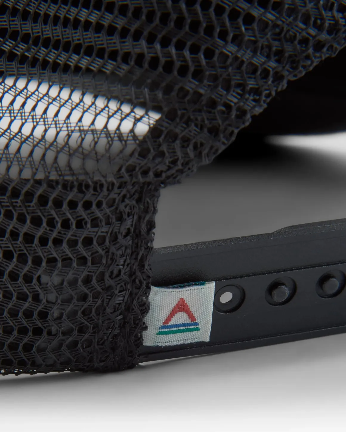 Core Recycled Cotton Trucker Hat - Black/ White