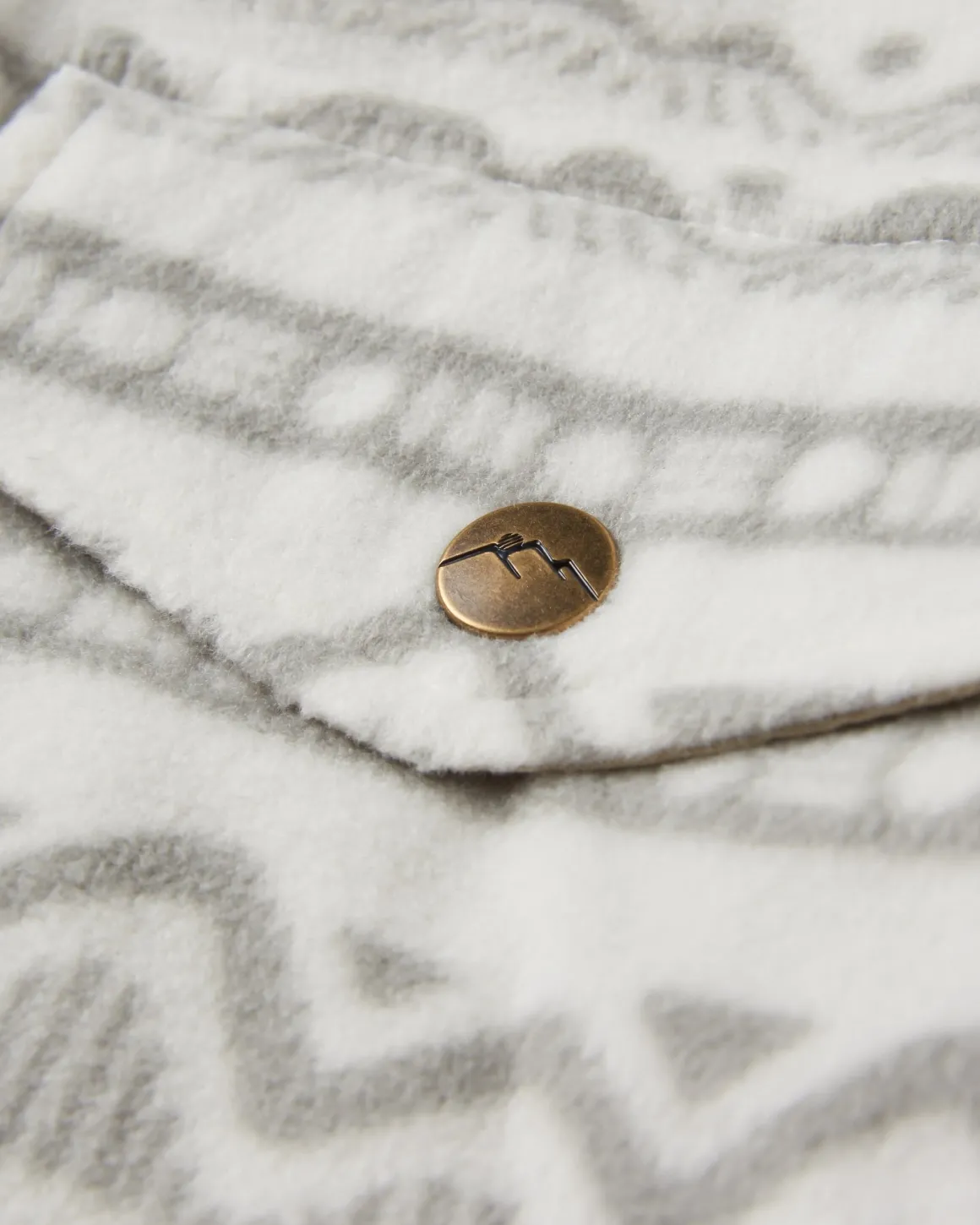 East Recycled Polar Fleece Long Sleeve Shirt - Mountain Geo Vintage White