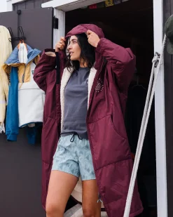 Escapism Recycled Sherpa Lined Changing Robe - Windsor Wine