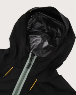 Flow Half Zip Recycled Water Resistant Jacket - True Black/Pistachio