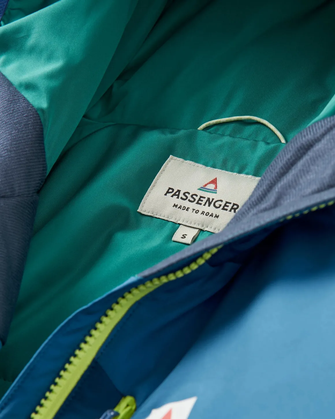 Shasta Lightweight Women's Recycled Thermore Insulated Jacket - Tidal Blue/Blue Steel/Birch