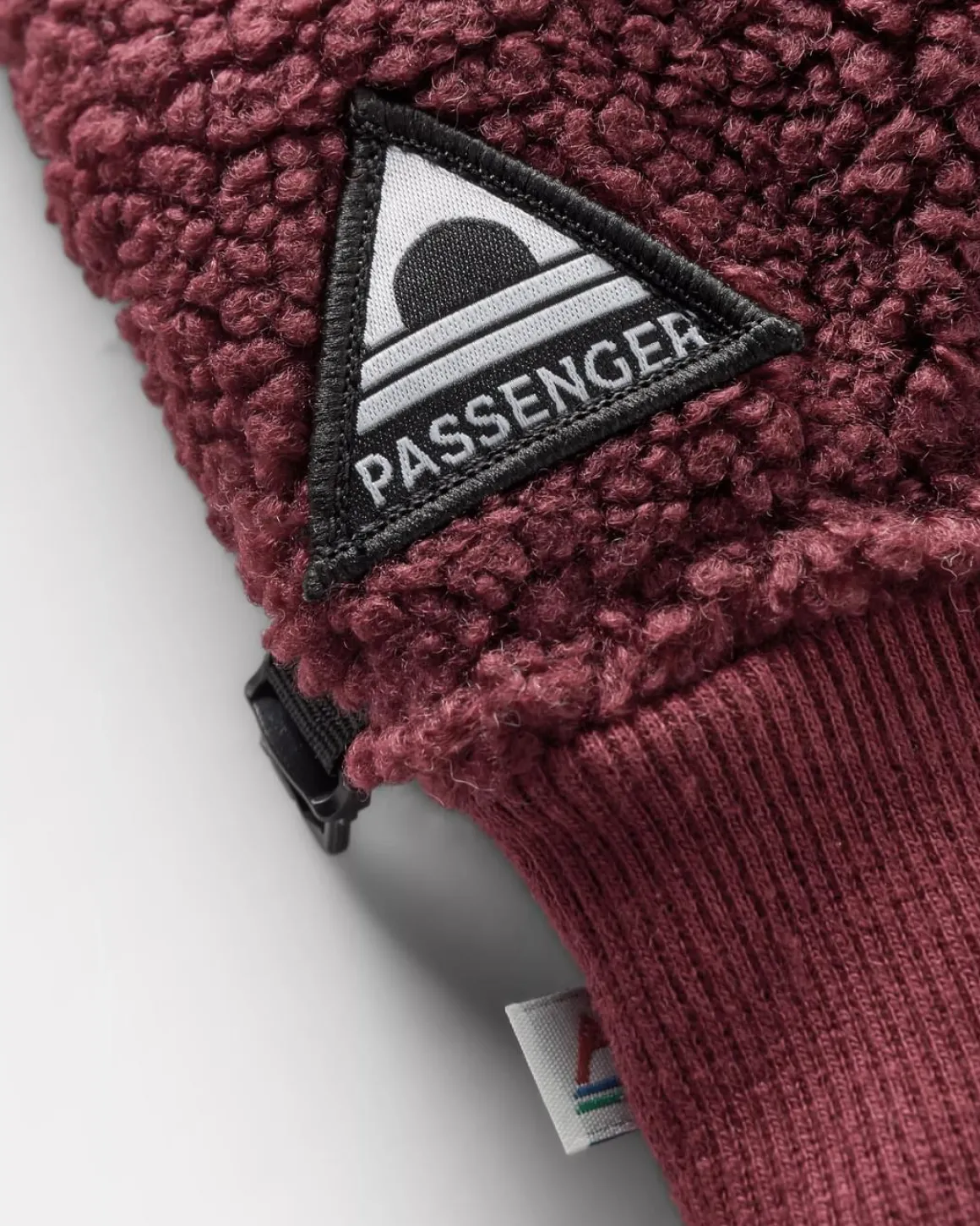 Snowfall 2.0 Recycled Sherpa Gloves - Wine