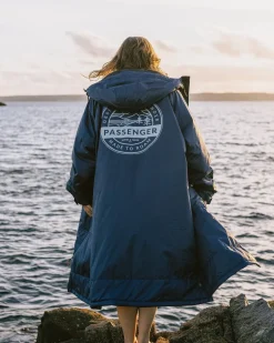 Waves Recycled Sherpa Lined Changing Robe - Rich Navy