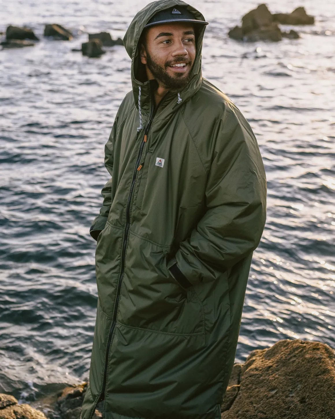 Waves Recycled Sherpa Lined Changing Robe - Khaki Green