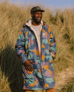 Waves Recycled Sherpa Lined Changing Robe - Deep Blue Camo Pattern