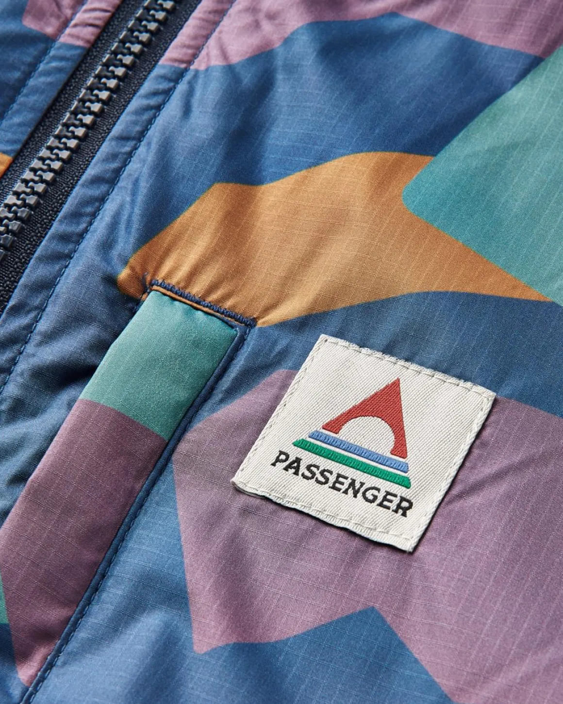 Waves Recycled Sherpa-Lined Changing Robe - Deep Blue Camo Pattern